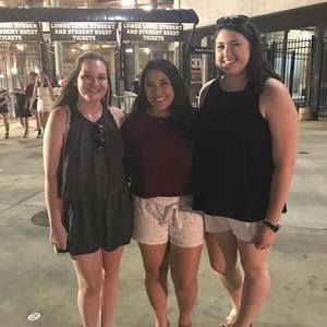 Meet your Posher, Brittney